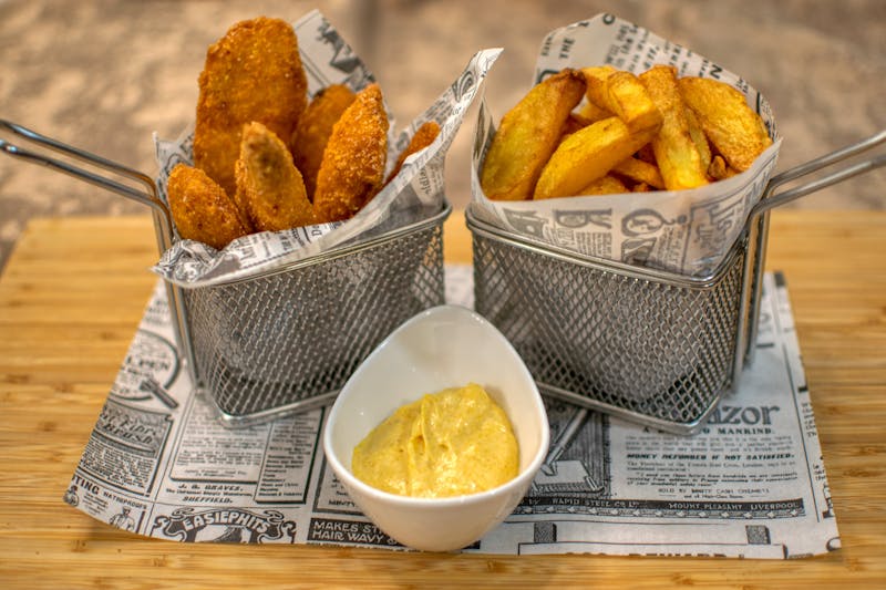 Classic Crispy Tenders hand-breaded at Wing Snob