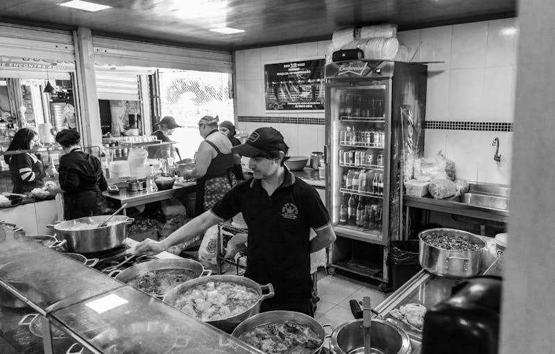 Wing Snob kitchen team preparing fresh orders